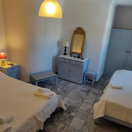 Porto Sikinos Hotel 2*