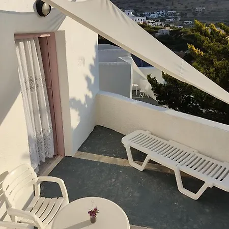 Porto Sikinos Hotel Alopronia
