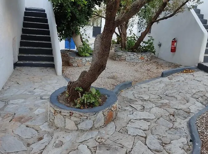 Hotell Porto Sikinos 2*