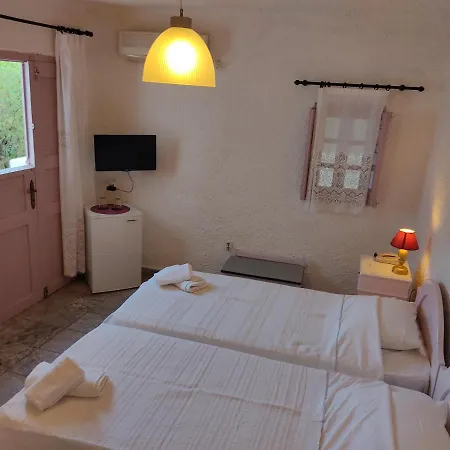Porto Sikinos Отель Alopronia