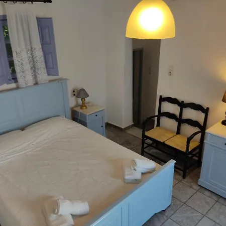 Hotel Porto Sikinos 2*