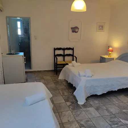 Отель Porto Sikinos 2*