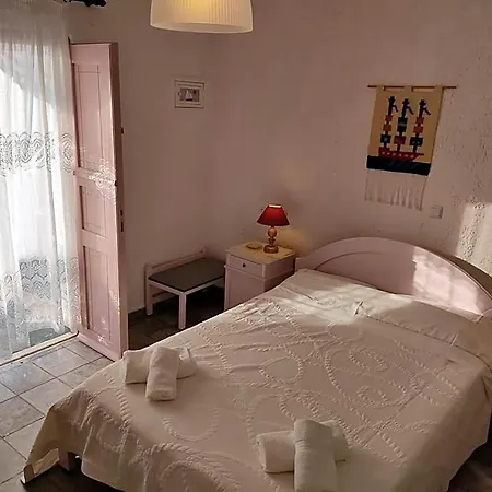 Hotel Porto Sikinos Alopronia