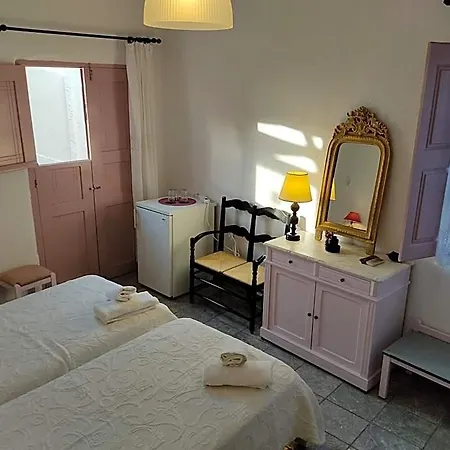 Hotel Porto Sikinos Alopronia