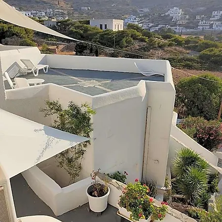 Porto Sikinos Alopronia