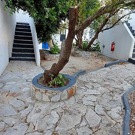 Porto Sikinos Hotel Alopronia