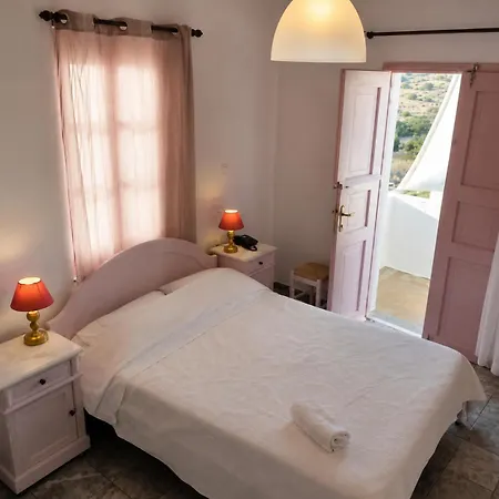 Отель Porto Sikinos 2*