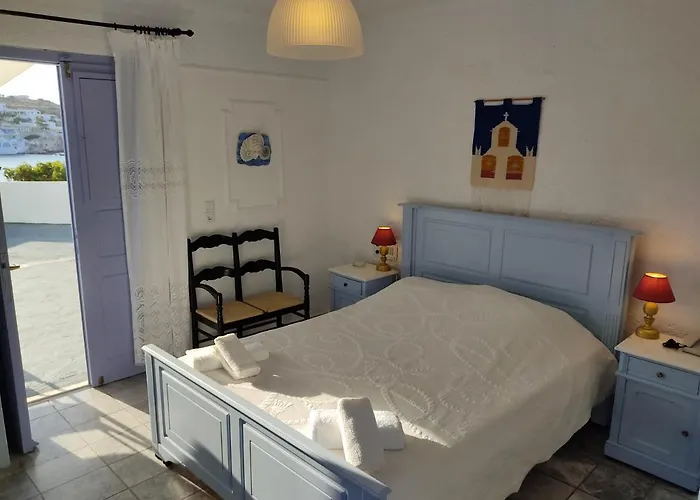 Hotel Porto Sikinos 2*